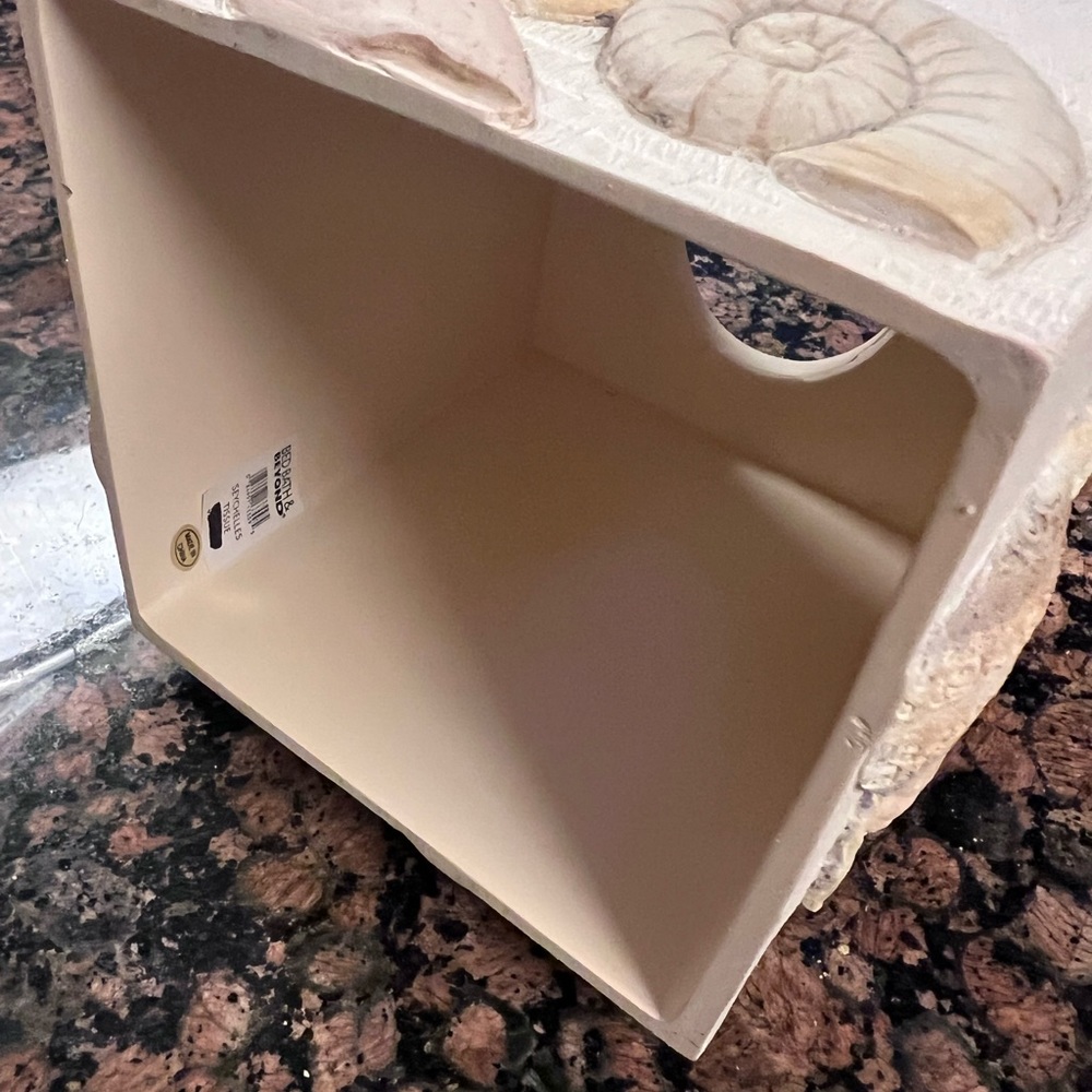 Seashell decorative tissue box cover. - Picture 5 of 7